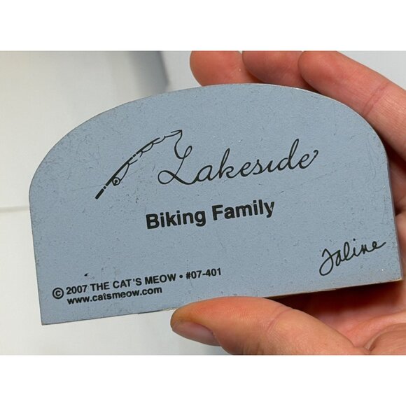 Cats Meow 2007 “Biking Family” Wooden Village Accessory Shelf Sitter Collectible - Picture 4 of 4